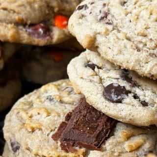 Blueberry Dark Chocolate Oat & Pecan
