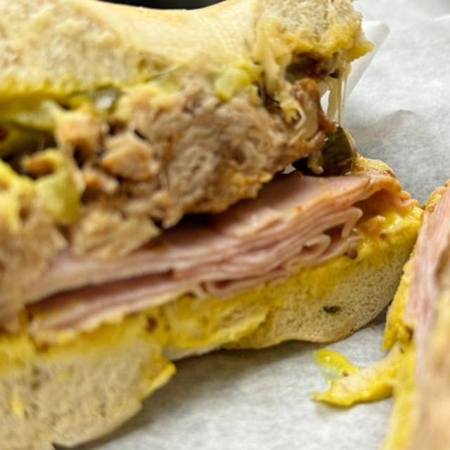 El Cubano.