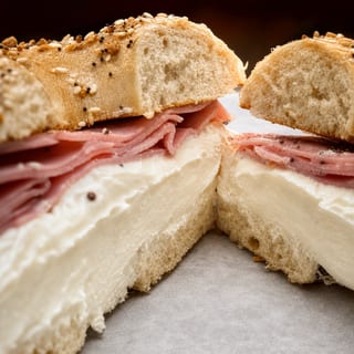 Bagel with Ham & Cream Cheese